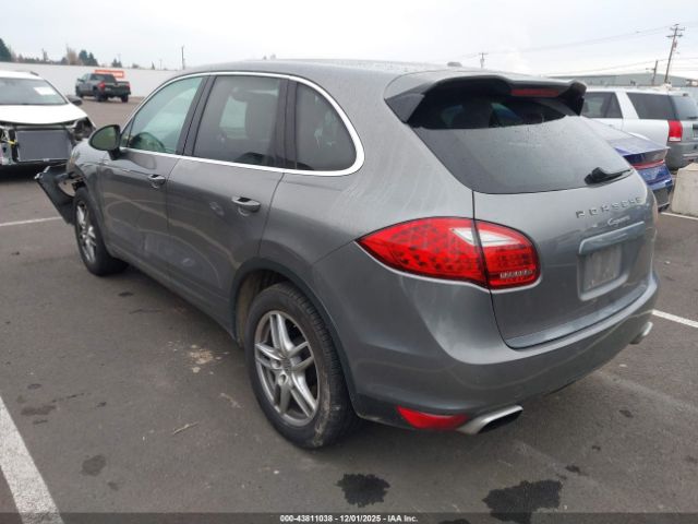 2012 PORSCHE CAYENNE WP1AA2A21CLA02886 Photo 2