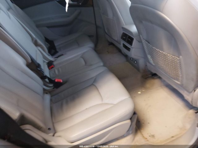 2019 AUDI Q7 WA1LAAF72KD020860 Photo 7