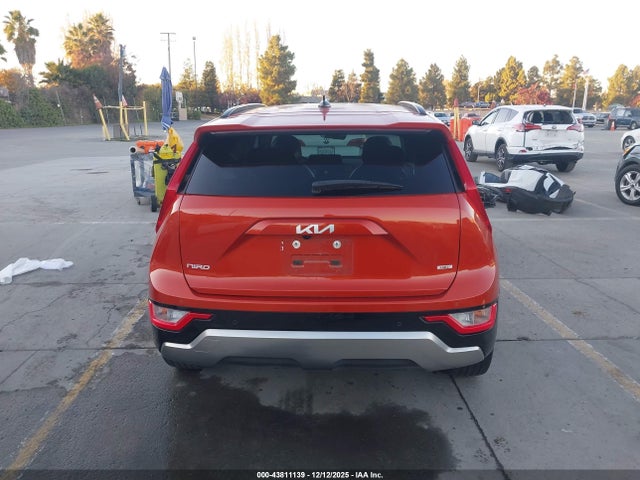 KNDCR3LE6P5066447 KIA Niro Ex Touring