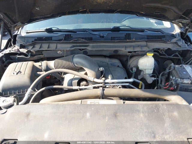 43811142 :رقم المزاد ، 1C6RR7MT4FS732338 vin ، 2015 Ram 1500 Sport مزاد بيع
