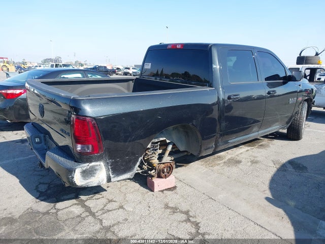 43811142 :رقم المزاد ، 1C6RR7MT4FS732338 vin ، 2015 Ram 1500 Sport مزاد بيع