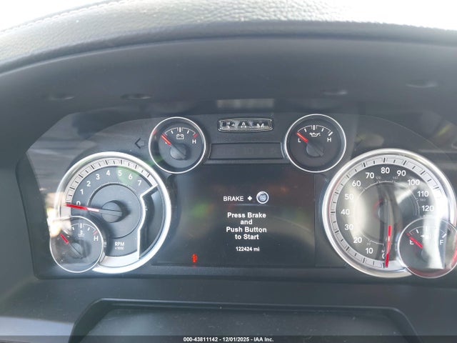 43811142 :رقم المزاد ، 1C6RR7MT4FS732338 vin ، 2015 Ram 1500 Sport مزاد بيع