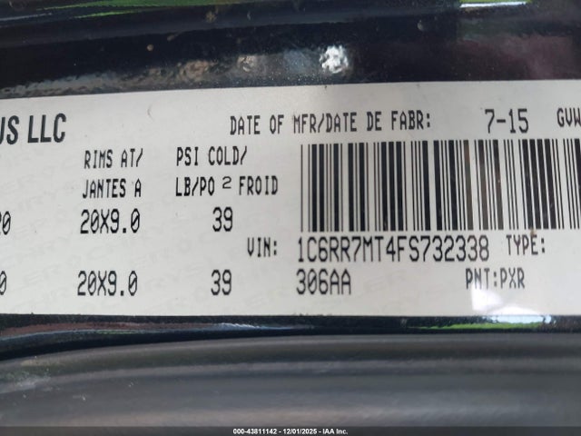 43811142 :رقم المزاد ، 1C6RR7MT4FS732338 vin ، 2015 Ram 1500 Sport مزاد بيع