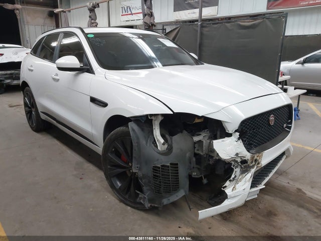 2018 JAGUAR F-PACE SADCM2FVXJA240415 Photo 0