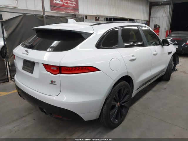 2018 JAGUAR F-PACE SADCM2FVXJA240415 Photo 3