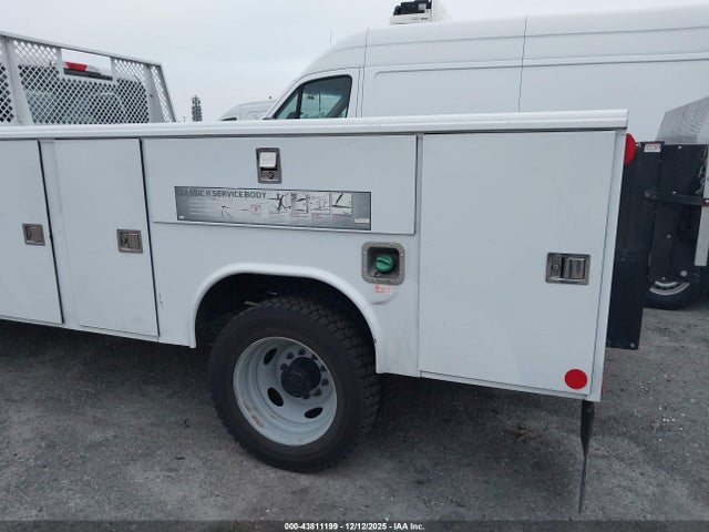 1FDUF4GT9KED30101 Ford F-450 Chassis Xl