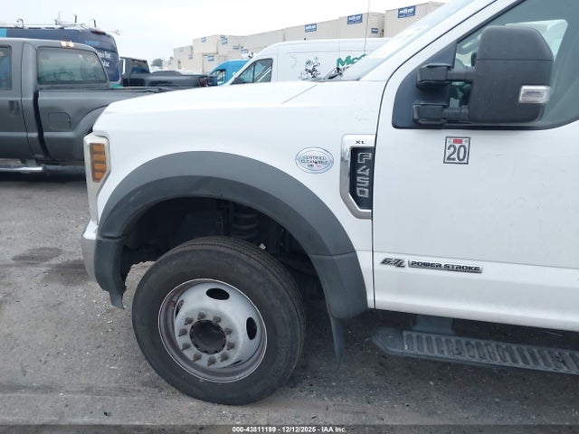 1FDUF4GT9KED30101 Ford F-450 Chassis Xl