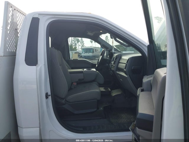 1FDUF4GT9KED30101 Ford F-450 Chassis Xl