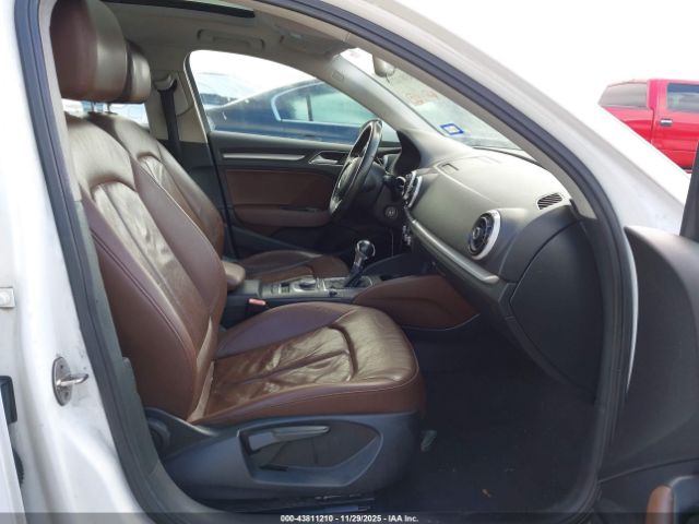 2016 AUDI A3 WAUA7GFF9G1032337 Photo 4