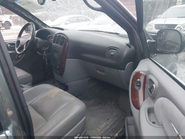 2004 CHRYSLER TOWN & COUNTRY 2C8GT64L44R535565 Photo 4