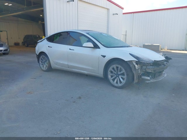 2022 TESLA MODEL 3 5YJ3E1EA3NF142986 Photo 0