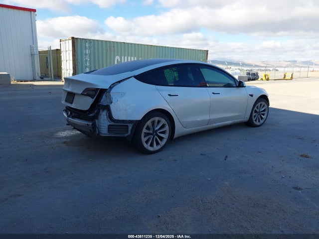 2022 TESLA MODEL 3 5YJ3E1EA3NF142986 Photo 3