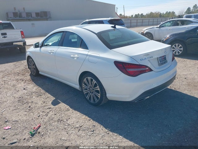 2018 MERCEDES-BENZ CLA 250 WDDSJ4EB8JN671207 Photo 2