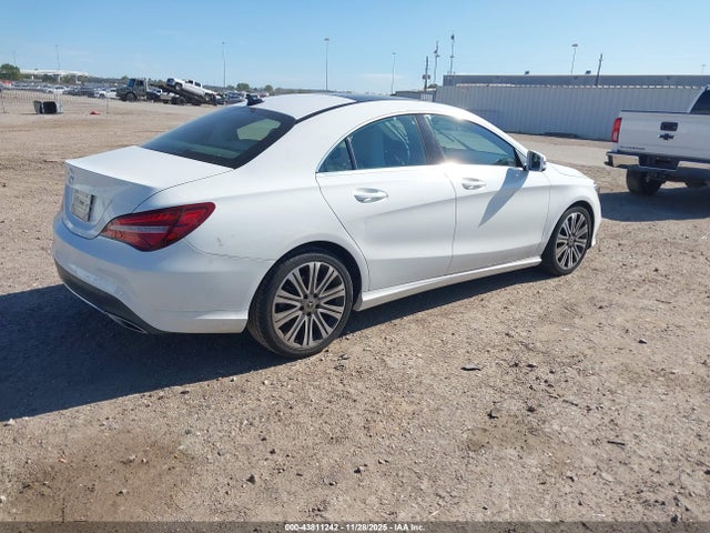 2018 MERCEDES-BENZ CLA 250 WDDSJ4EB8JN671207 Photo 3