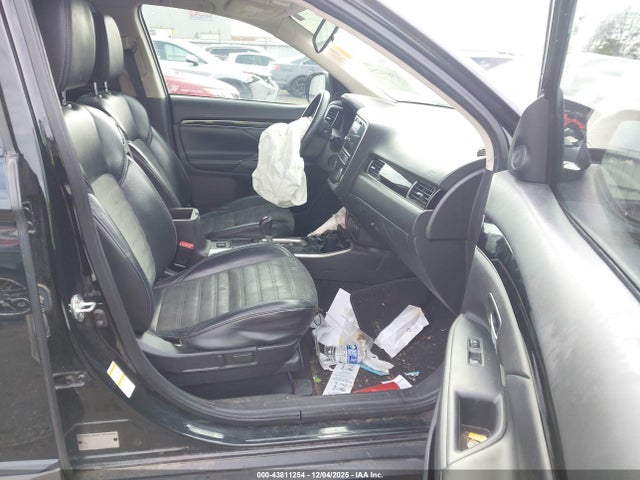 2019 MITSUBISHI OUTLANDER JA4AD3A33KJ002125 Photo 4