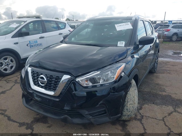 3N1CP5CUXKL529551 Nissan KICKS SV