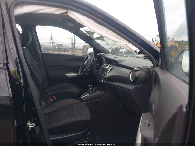 3N1CP5CUXKL529551 Nissan KICKS SV