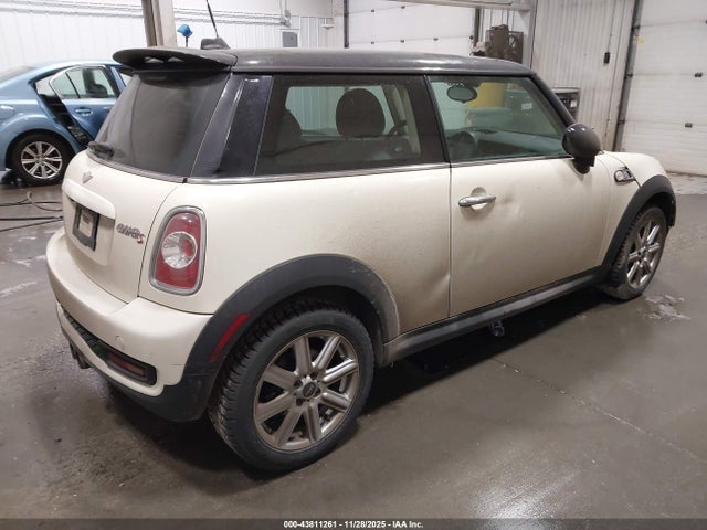 2011 MINI COOPER S WMWSV3C55BTY25050 Photo 3