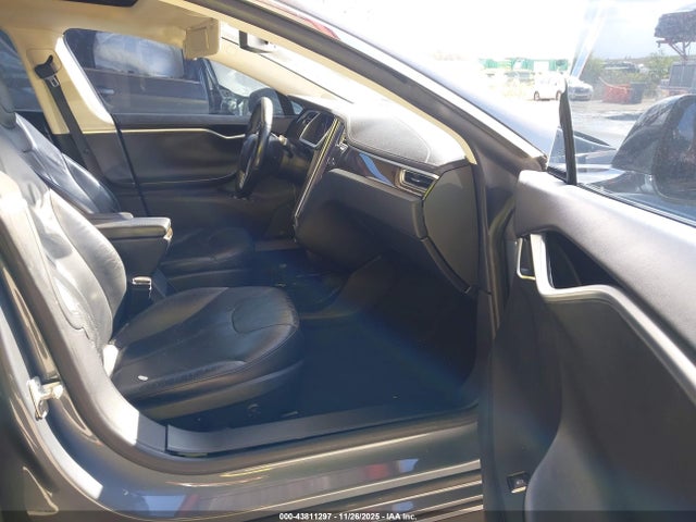 2013 TESLA MODEL S 5YJSA1CN9DFP12064 Photo 4