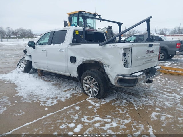 2021 GMC SIERRA 1500 3GTU9DET6MG165456 Photo 2