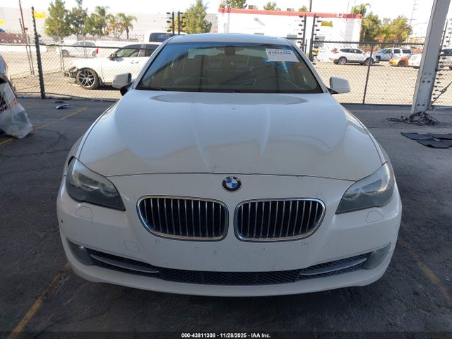 2011 Bmw 535i მანქანა იყიდება აუქციონზე, vin: WBAFR7C55BC804924, აუქციონის ნომერი: 43811308