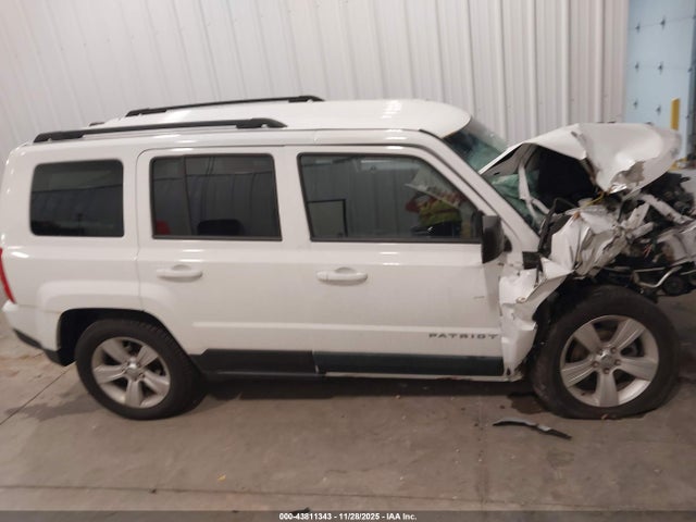 1C4NJRFB1HD113900 Jeep Patriot Latitude 4x4