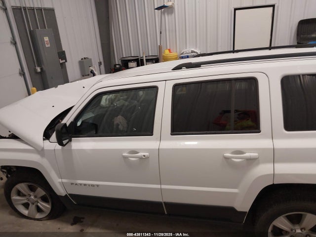 1C4NJRFB1HD113900 Jeep Patriot Latitude 4x4