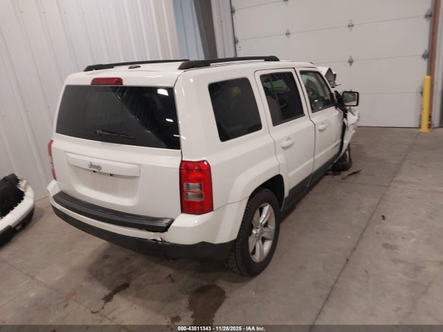 1C4NJRFB1HD113900 Jeep Patriot Latitude 4x4