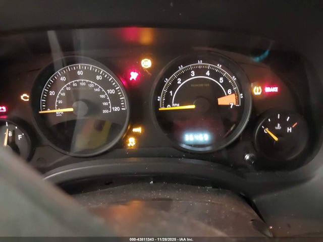 1C4NJRFB1HD113900 Jeep Patriot Latitude 4x4
