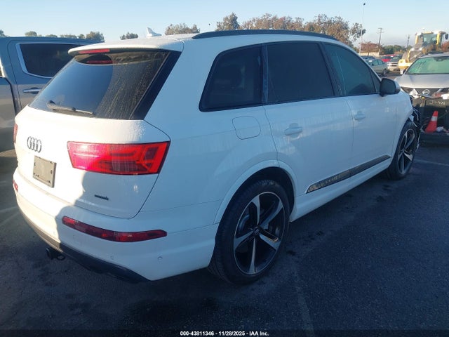 2019 AUDI Q7 WA1VAAF75KD007884 Photo 3