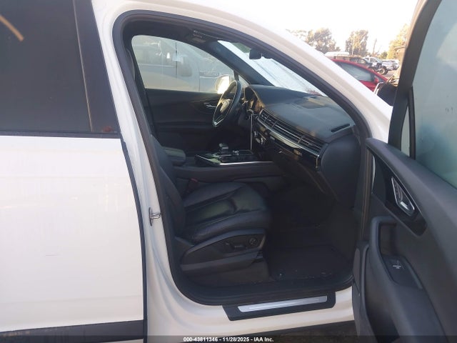 2019 AUDI Q7 WA1VAAF75KD007884 Photo 4