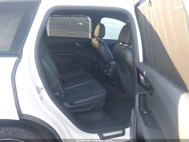 2019 AUDI Q7 WA1VAAF75KD007884 Photo 7