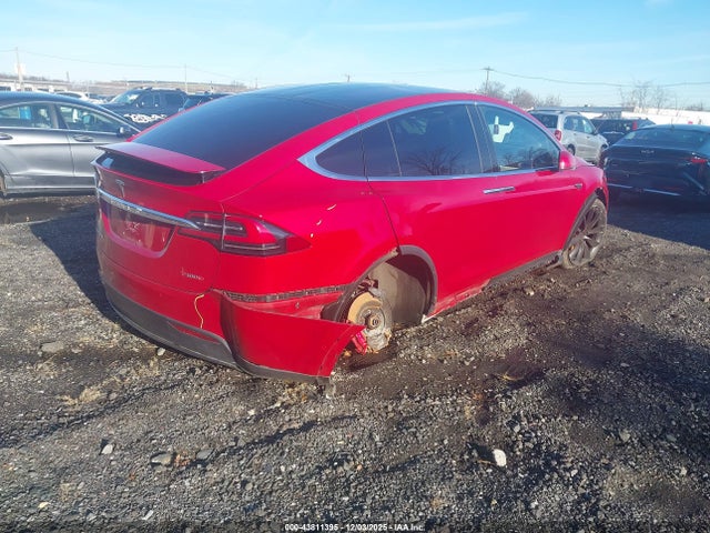 2017 TESLA MODEL X 5YJXCBE48HF061283 Photo 3