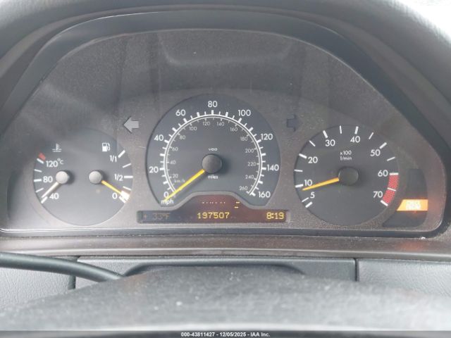 1999 MERCEDES-BENZ E 320 WDBJF82H1XX018740 Photo 6