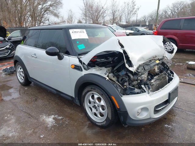 2012 MINI COOPER WMWSU3C54CT186292 Photo 0