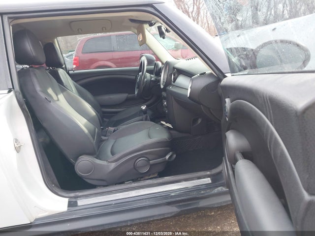 2012 MINI COOPER WMWSU3C54CT186292 Photo 4