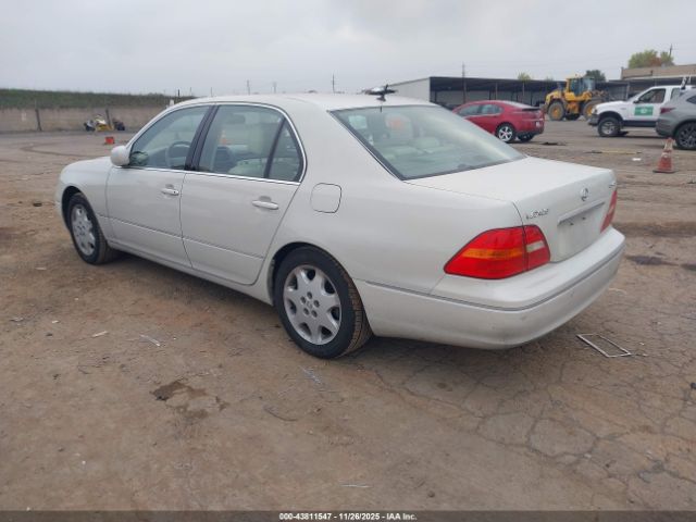 2002 LEXUS LS 430 JTHBN30F820081587 Photo 2