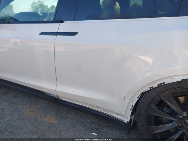 Tesla Model X Dual Motor All-wheel Drive/standard Range 2023 7SAXCBE50PF385113 Image 20
