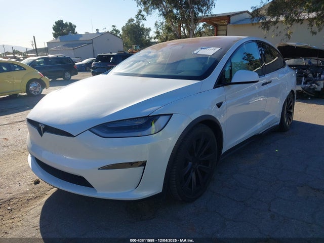 2023 TESLA MODEL X 7SAXCBE50PF385113 Photo 1
