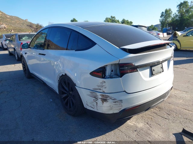 2023 TESLA MODEL X 7SAXCBE50PF385113 Photo 2