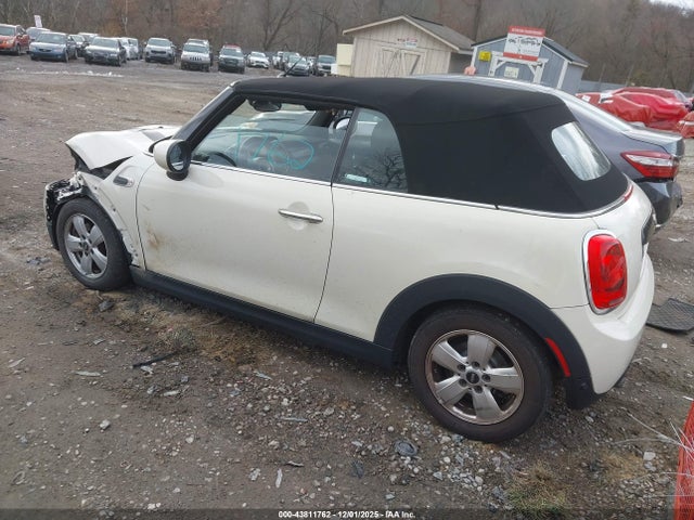 2020 MINI CONVERTIBLE WMWWJ3C07L3L51783 Photo 2