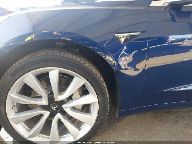 2017 TESLA MODEL 3 5YJ3E1EAXHF002552 Photo 5