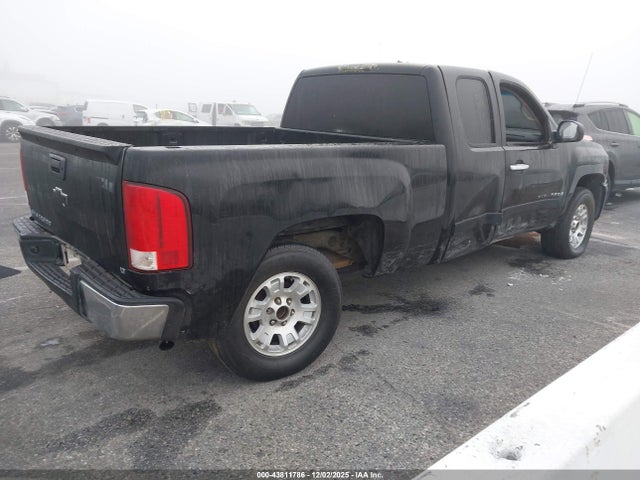 2008 CHEVROLET SILVERADO 1500 2GCEC19J481262523 Photo 3