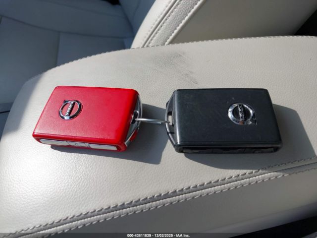 2019 VOLVO XC40 YV4162UK4K2148599 Photo 10