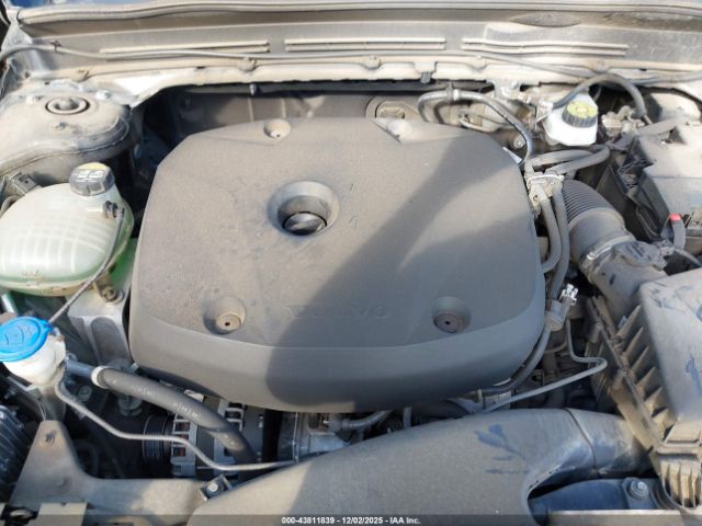 2019 VOLVO XC40 YV4162UK4K2148599 Photo 5