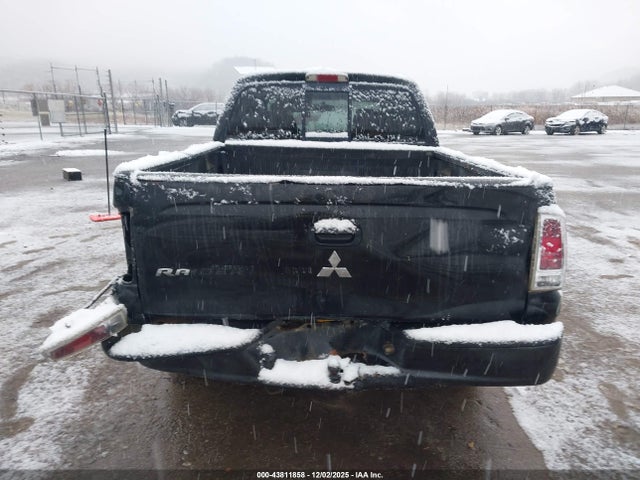 2008 MITSUBISHI RAIDER 1Z7HC28K48S572429 Photo 5