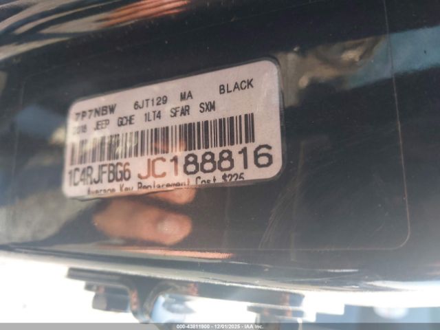 2018 JEEP GRAND CHEROKEE 1C4RJFBG6JC188816 Photo 8