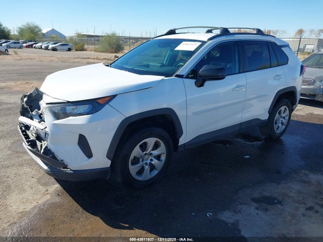 Toyota RAV4 LE 2021 2T3F1RFV2MC227109 Image 2