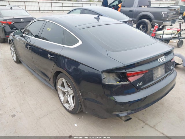 2018 AUDI A5 WAUENCF5XJA060016 Photo 2