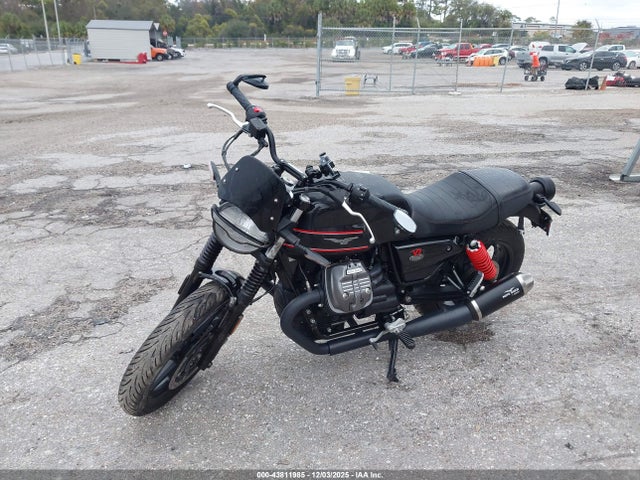 ZGUKZUE08PM000181 Moto Guzzi V7 Special Edition